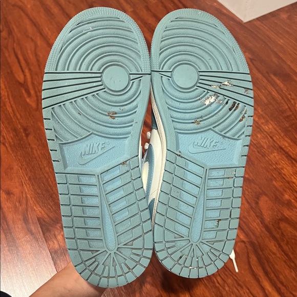 Women’s Nike Air Jordan Mid Sneakers Blue & White Size 10 - Picture 8 of 9